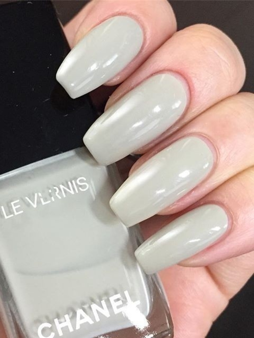 SOLD××××CHANEL Neutral Grey Le Vernis Nail Polish